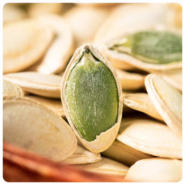 春江月 南瓜子  It is made by Pumpkin seeds  Nuts  Chinese snacks  500g per bottle/17.64oz - 图片 5