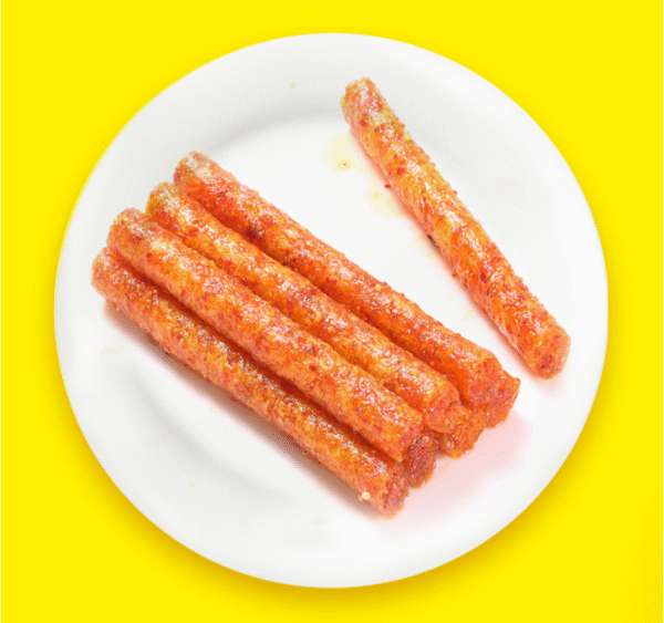 麻辣王子  辣条  Latiao  Spicy strips  Gluten  Chinese snacks  550g per box/19.4oz - 图片 5